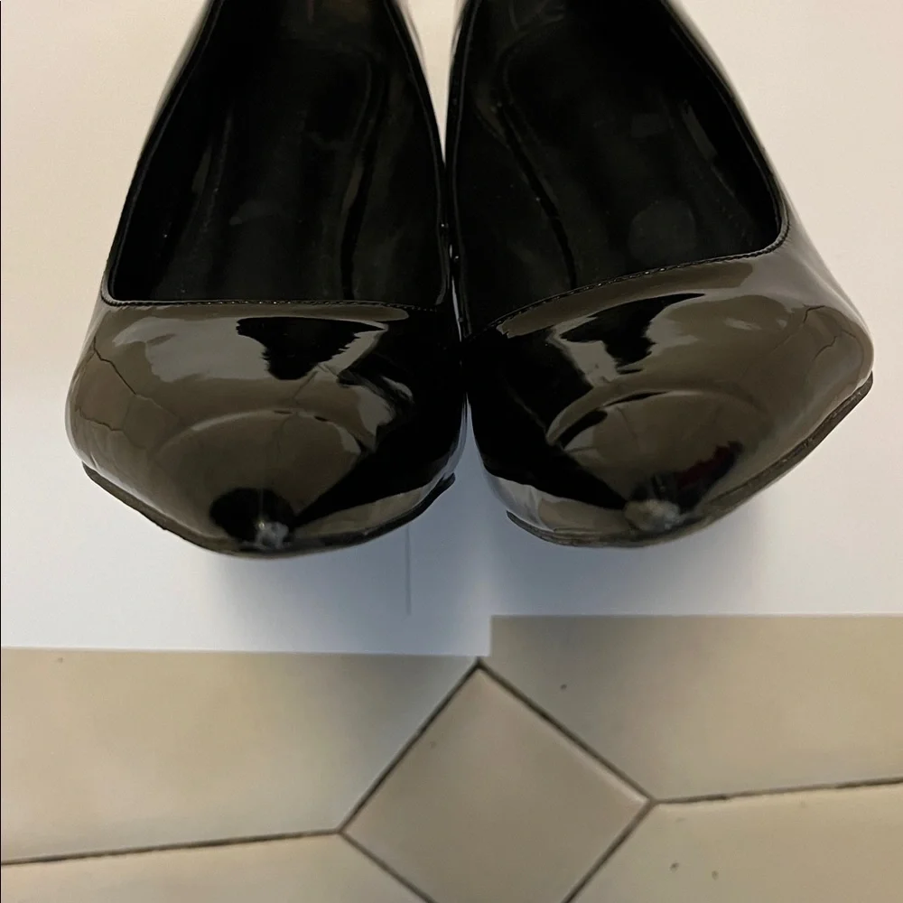 Black Patent Leather Heels made in Italy size 42. Worn. - Picture 7 of 13